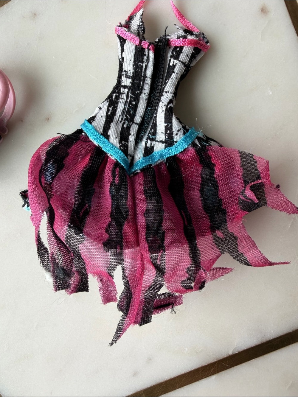 MH Rochelle Goyle lot - Picture 5 of 8